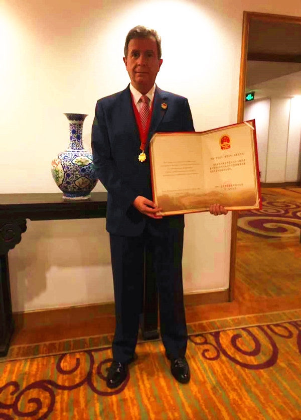 中信金屬股份有限公司外籍專家馬考斯·斯圖爾特先生榮獲2019年“中國政府友誼獎(jiǎng)”